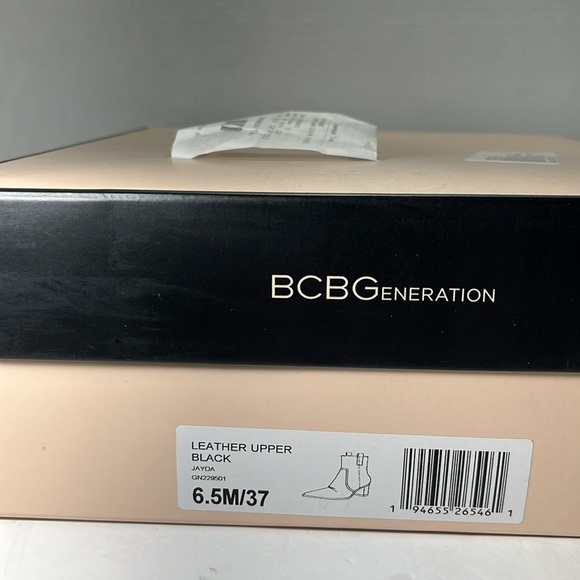 Women's Jayda Western Bootie - Picture 9 of 9